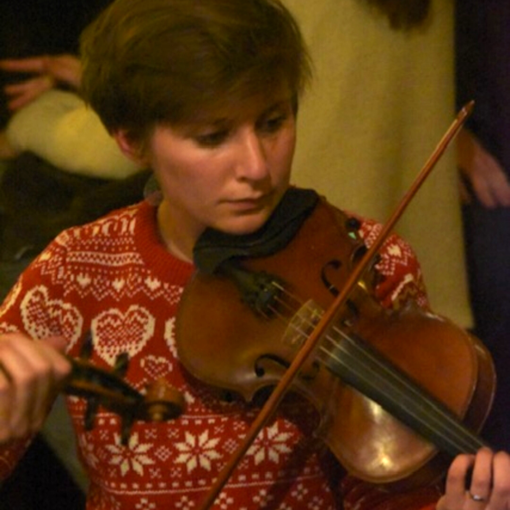 Valentine Roland - Classical violin training